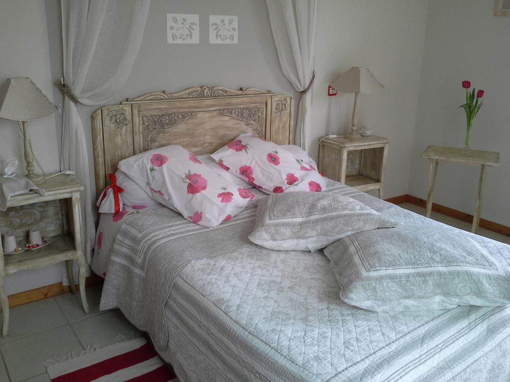 Chambres D'Hotes Au Temps Des Cerises Jumieges Ngoại thất bức ảnh