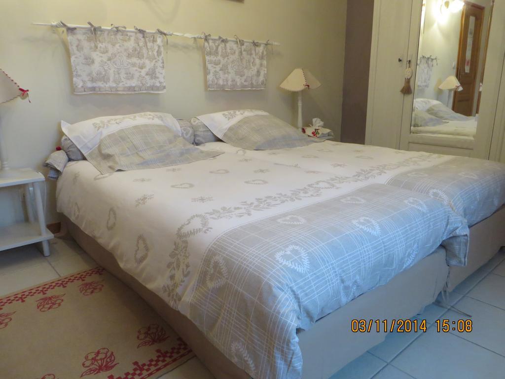 Chambres D'Hotes Au Temps Des Cerises Jumieges Phòng bức ảnh
