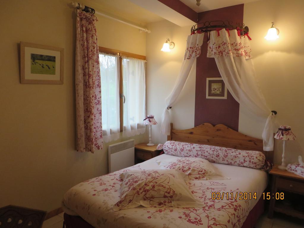 Chambres D'Hotes Au Temps Des Cerises Jumieges Phòng bức ảnh